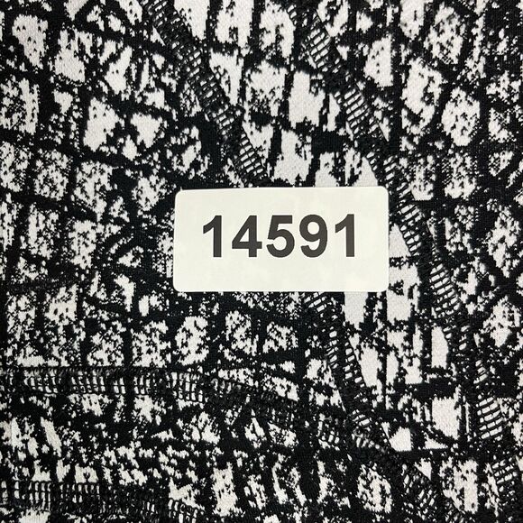 Lululemon Sweater Womens 8 Black White Define Jacket Full Zip Adult - Picture 13 of 13